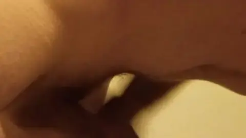 Hands Free Masturbation Ends in Cumming