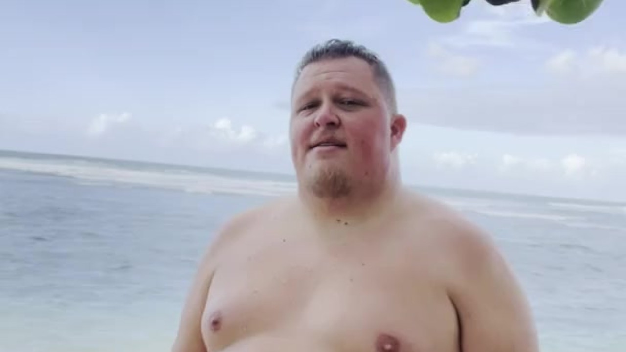 Beach Boy Jerks Off in Hawaii