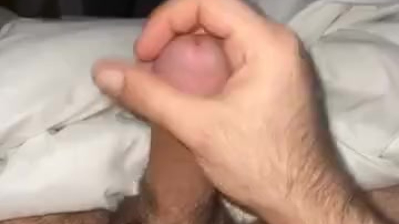 Solo Guy Jerks Off Before Bed Alone