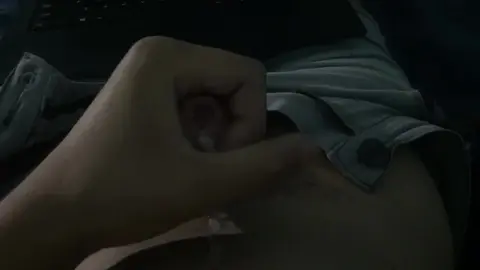 Argentinean Guy Gives Oral Sex