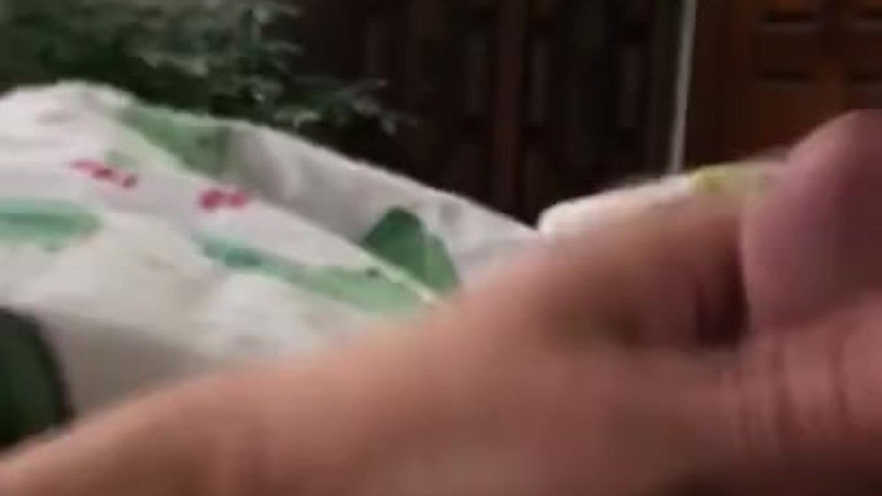 Guy Jerks Off After Receiving Nude Pic from Friend