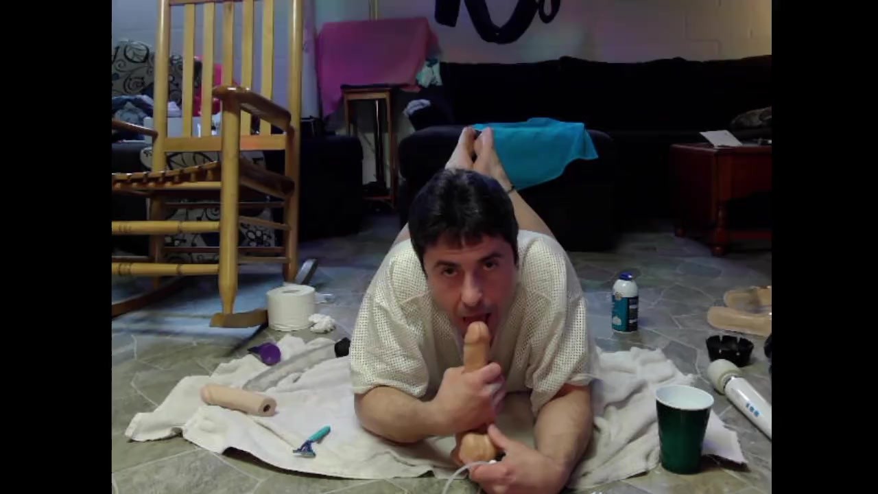 Gay Watersports & Virtual Blowjob Action