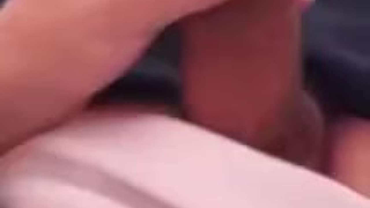 Guy Masturbates During Quarantine