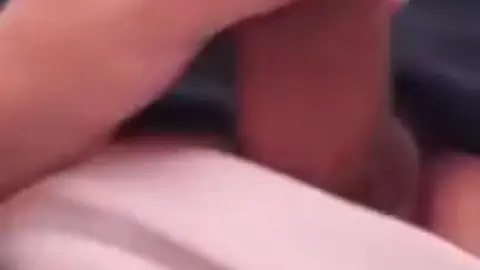 Guy Masturbates During Quarantine