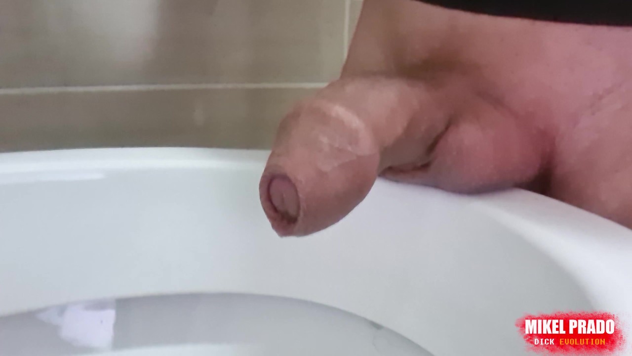Uncut Guy Urinates with Powerful Stream