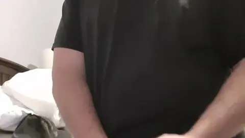 Fast Cumshot Explosion Scene