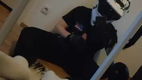 Teen Twink Masturbates in Leather Gear
