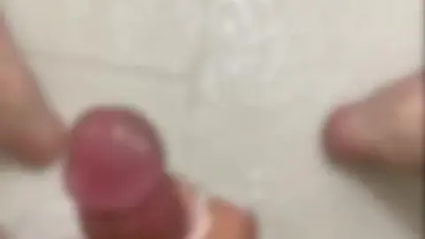 Japanese Guy Masturbates in Shower