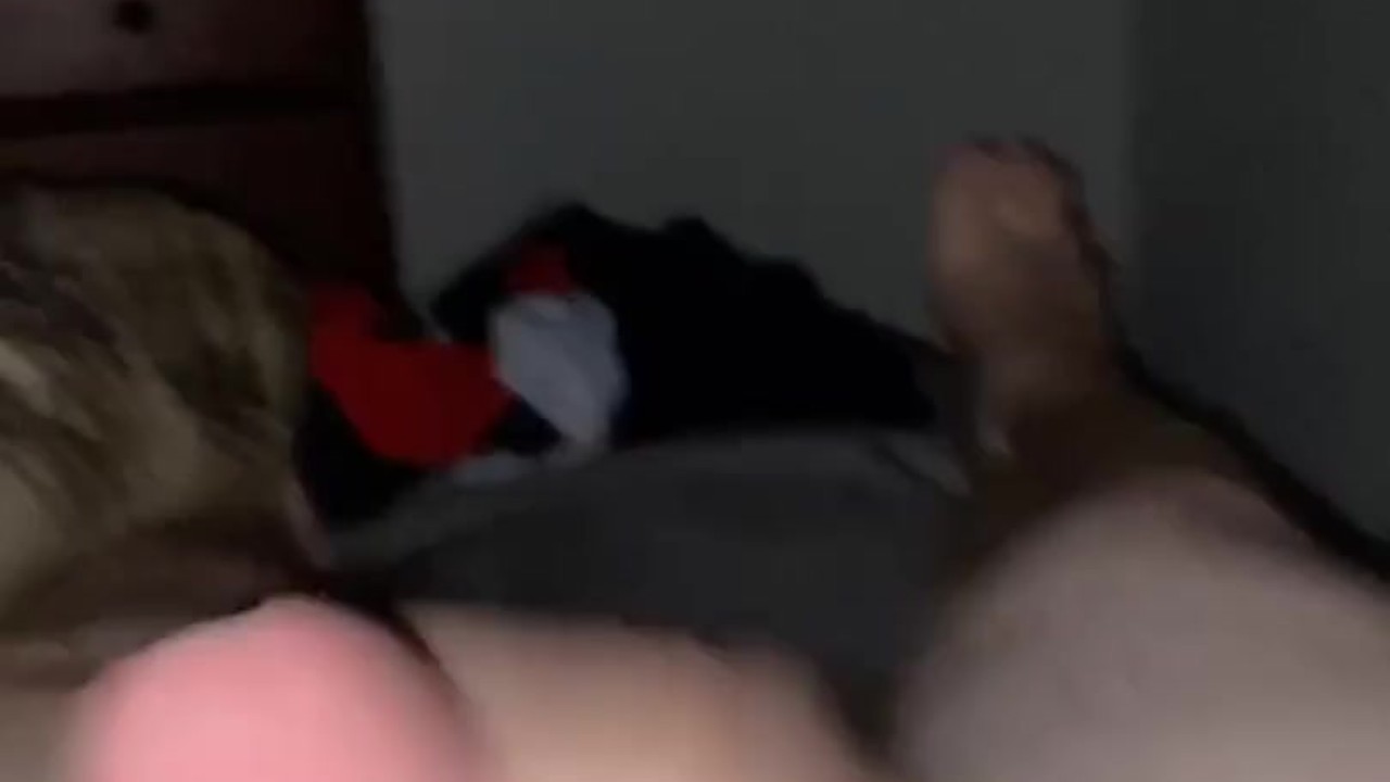 Solo Guy Jerks Off to Intense Cumshot