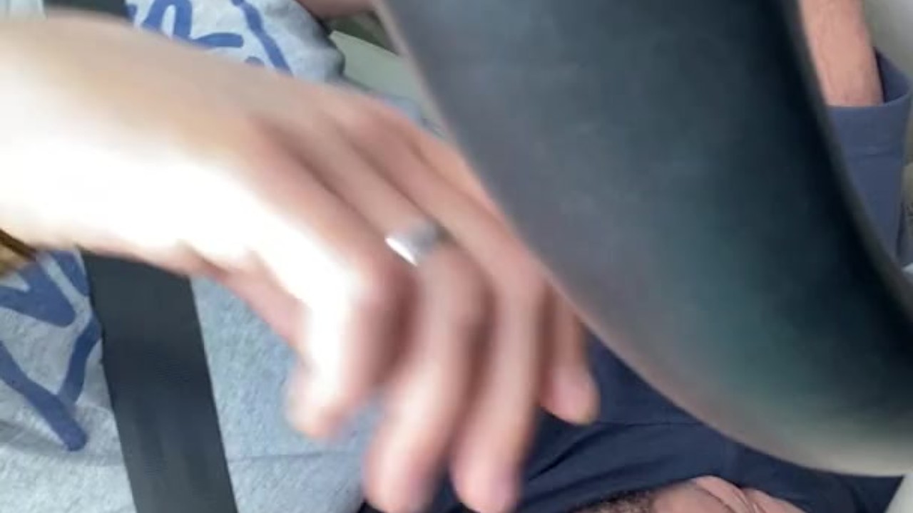 Freeballer Exposes Himself While Driving
