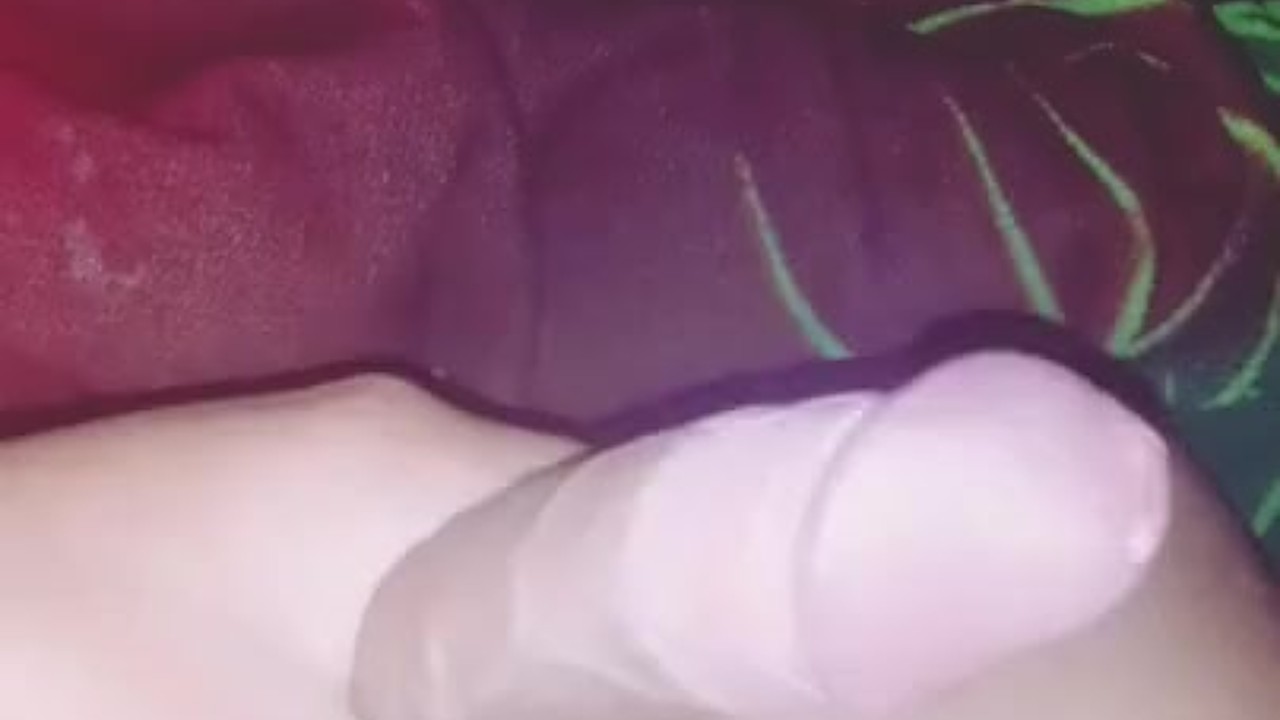Solo Guy Masturbates at Home