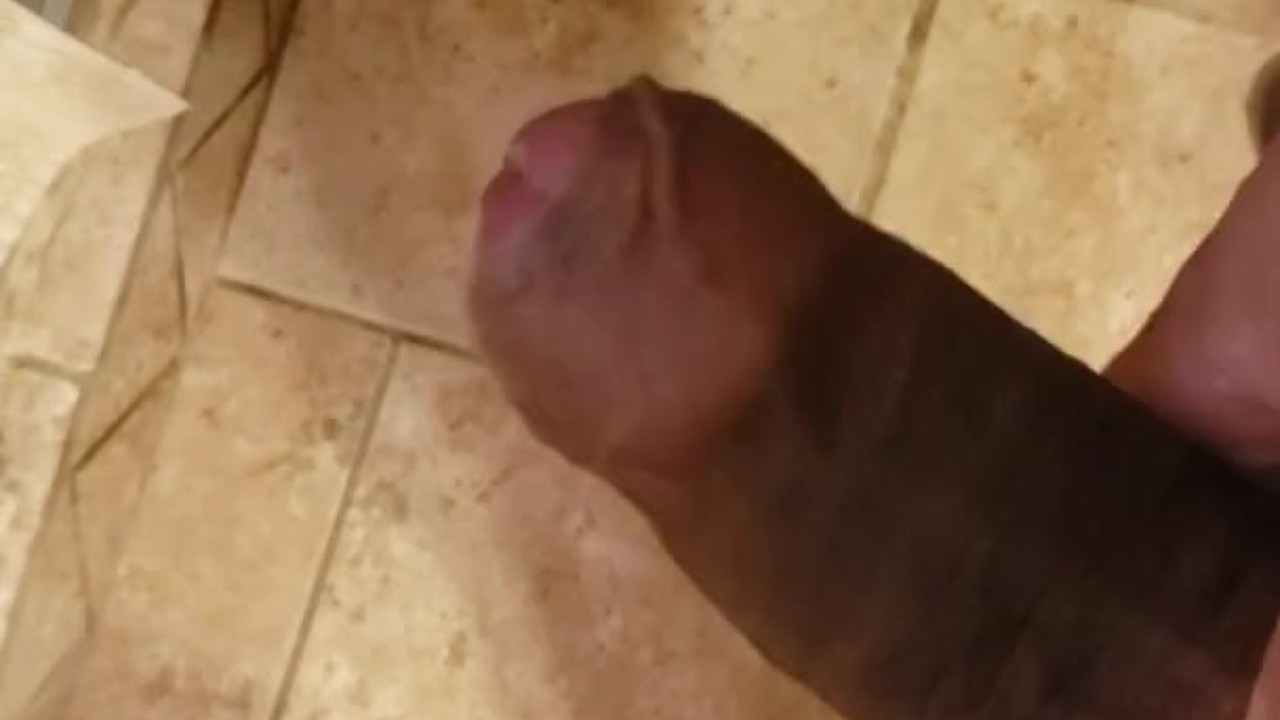Horny Guy Shows Off His Body