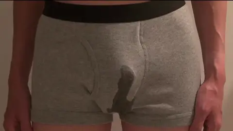 Guy Wets Pants in Public