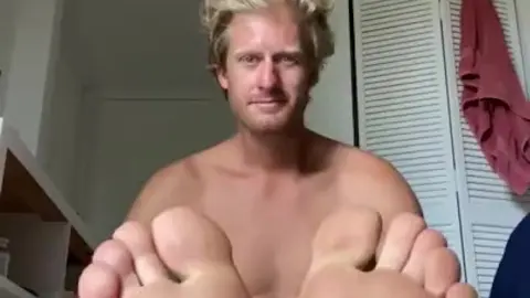 Gay Foot Worship Session with Adoring Bottom
