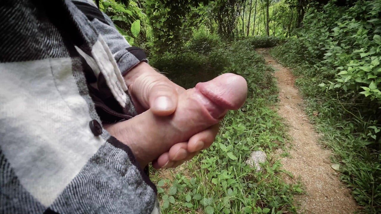 Big White Dick Gets Sucked and Fucked