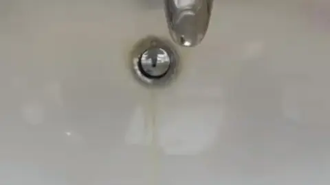 Guy Pisses in Sink for Fun