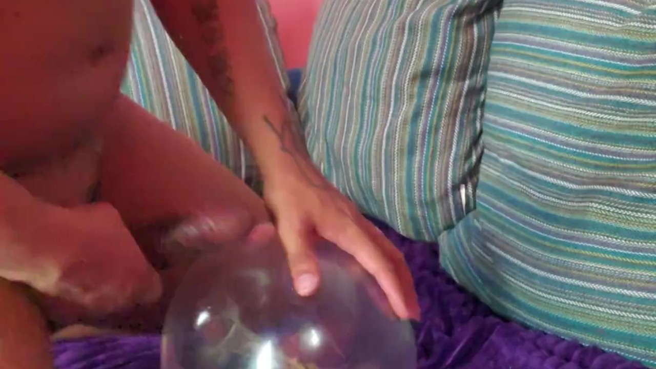 Huge Cock Tops Dominates Young Bottom