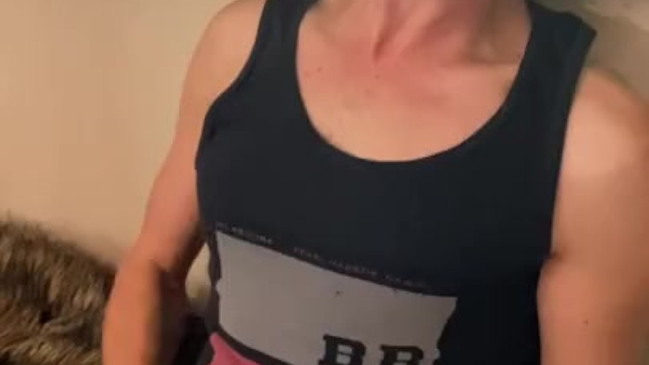 Twink Jerks Off and Talks Dirty to Himself