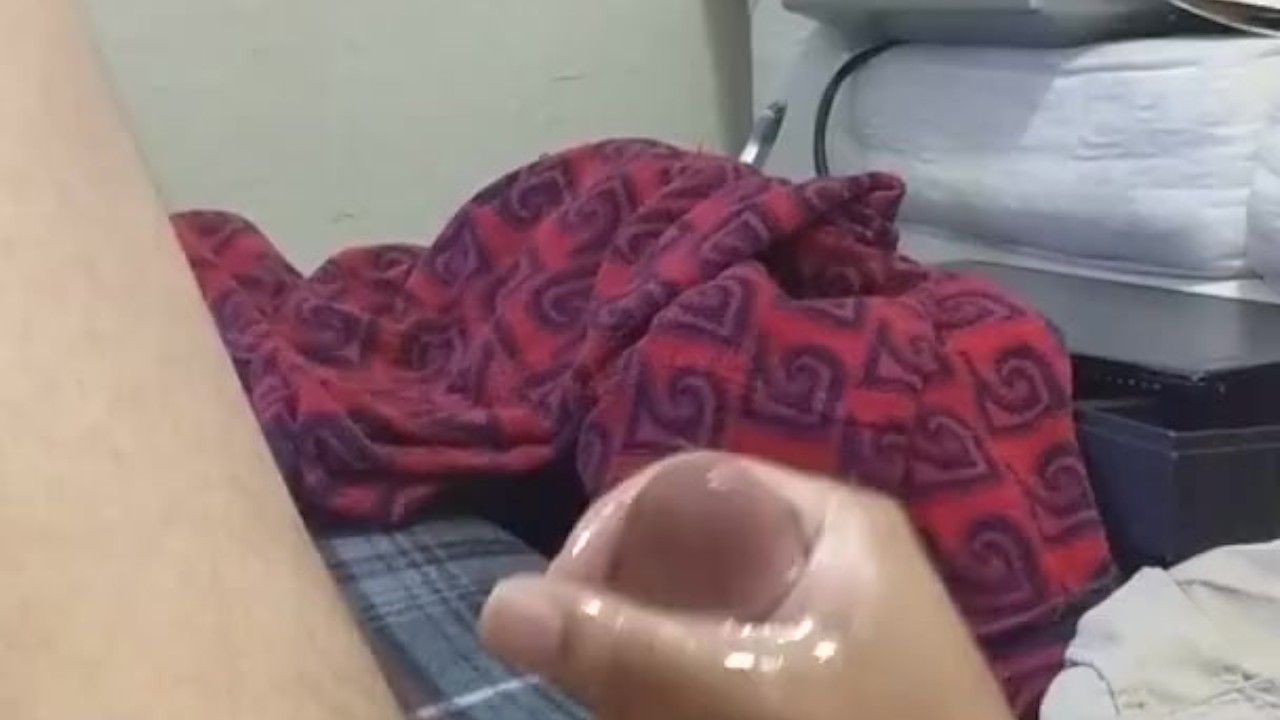 Rubby Gives Quick Handjob