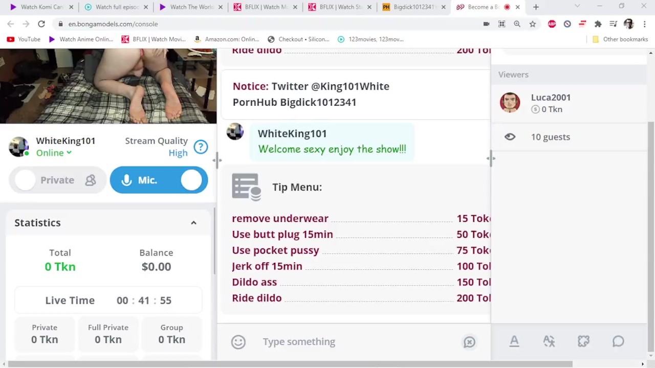 Gay Cam Model Masturbates Live