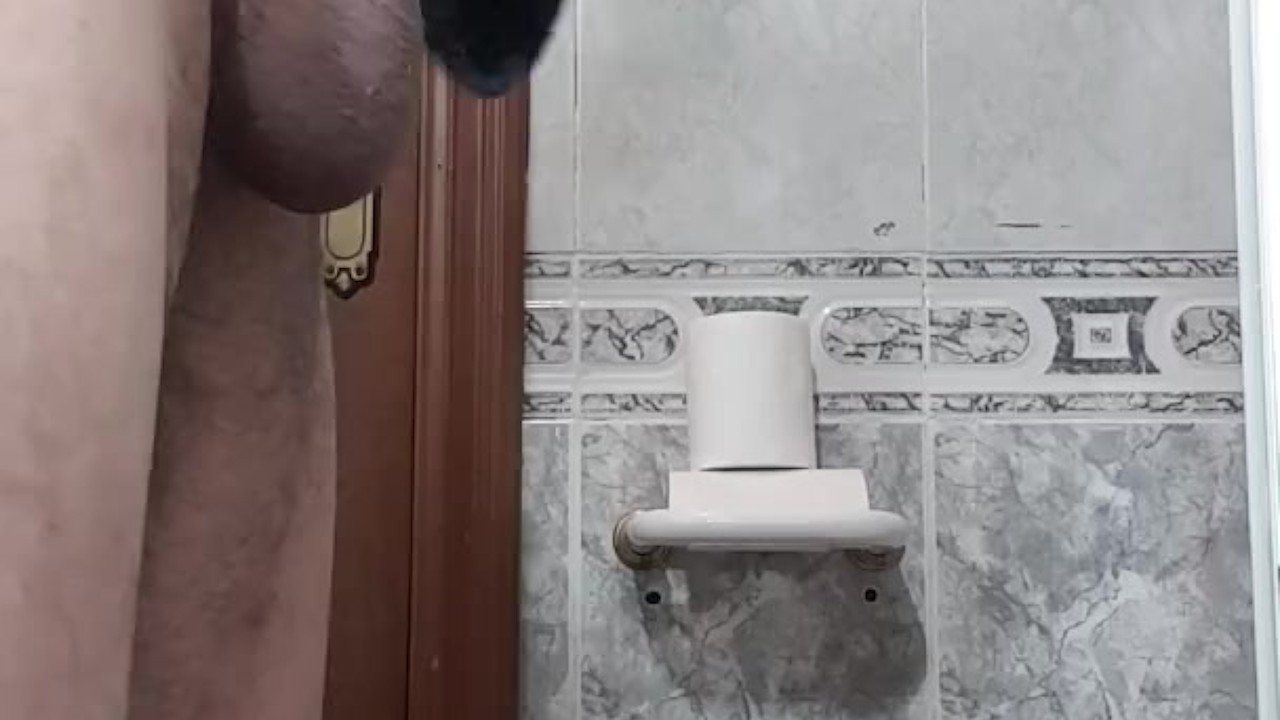 Guy Forces Mouth Open for Deep Blowjob