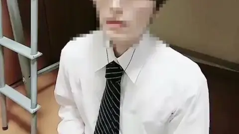 Nerdy Guy Masturbates with Pen During Study