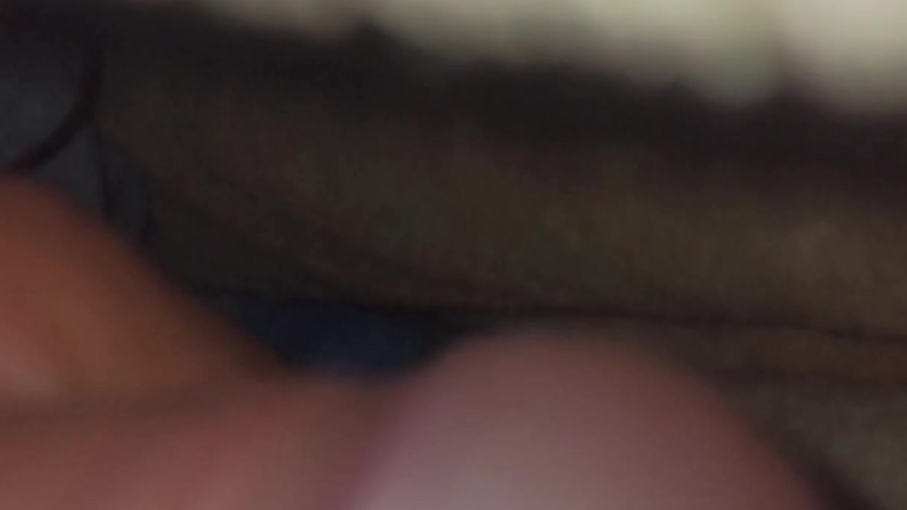 Solo Guy Masturbates in Quick Session