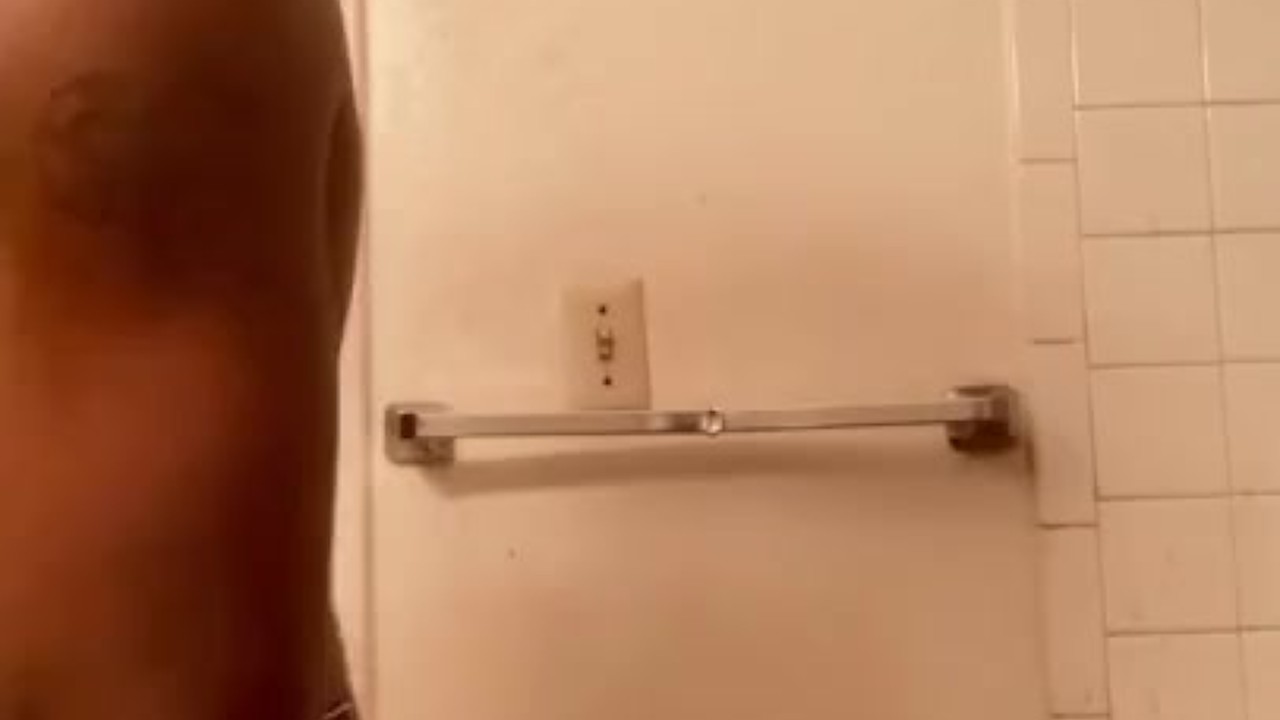 Gay Twink Twerks in Bathroom