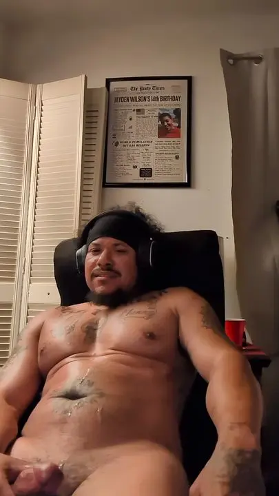 Latino Stepdaddy Jerks Off to Intense Orgasm