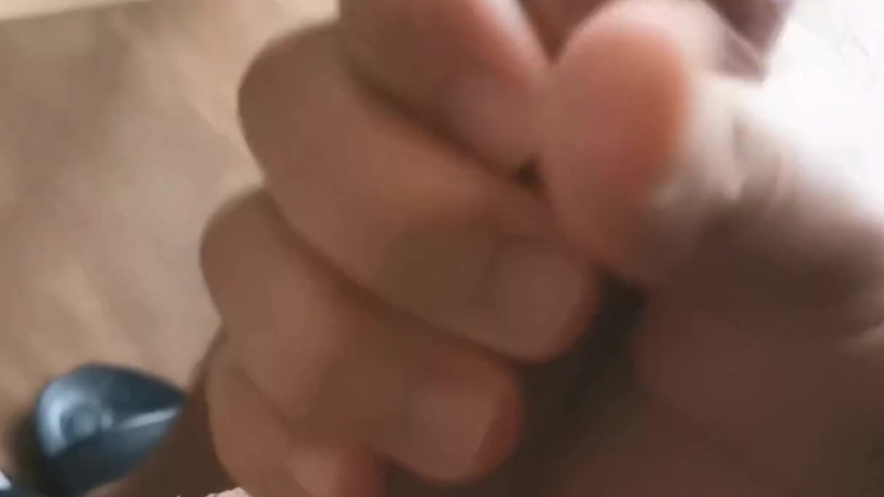 Guy Begs for Oral Sex and Gets Sucked