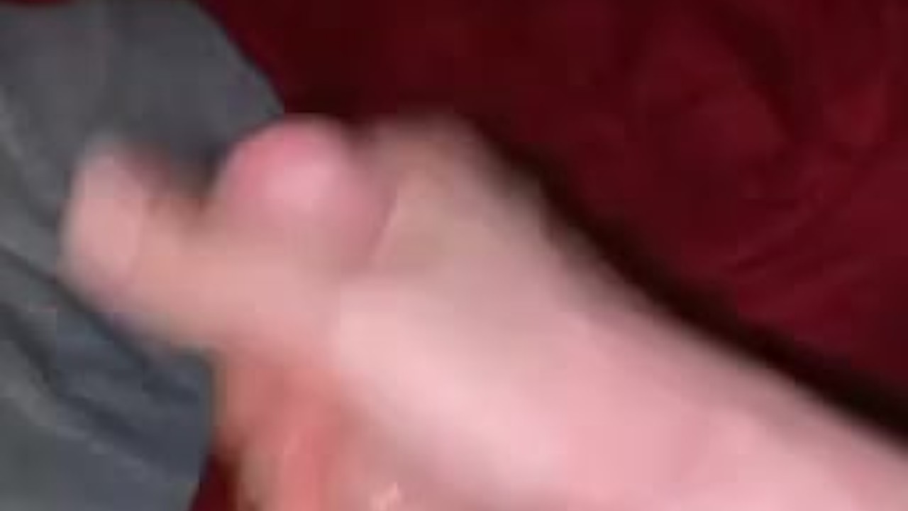 Solo Guy Masturbates to Orgasm