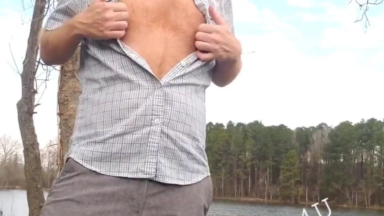 Ginger Guy Exposes Dick in Public