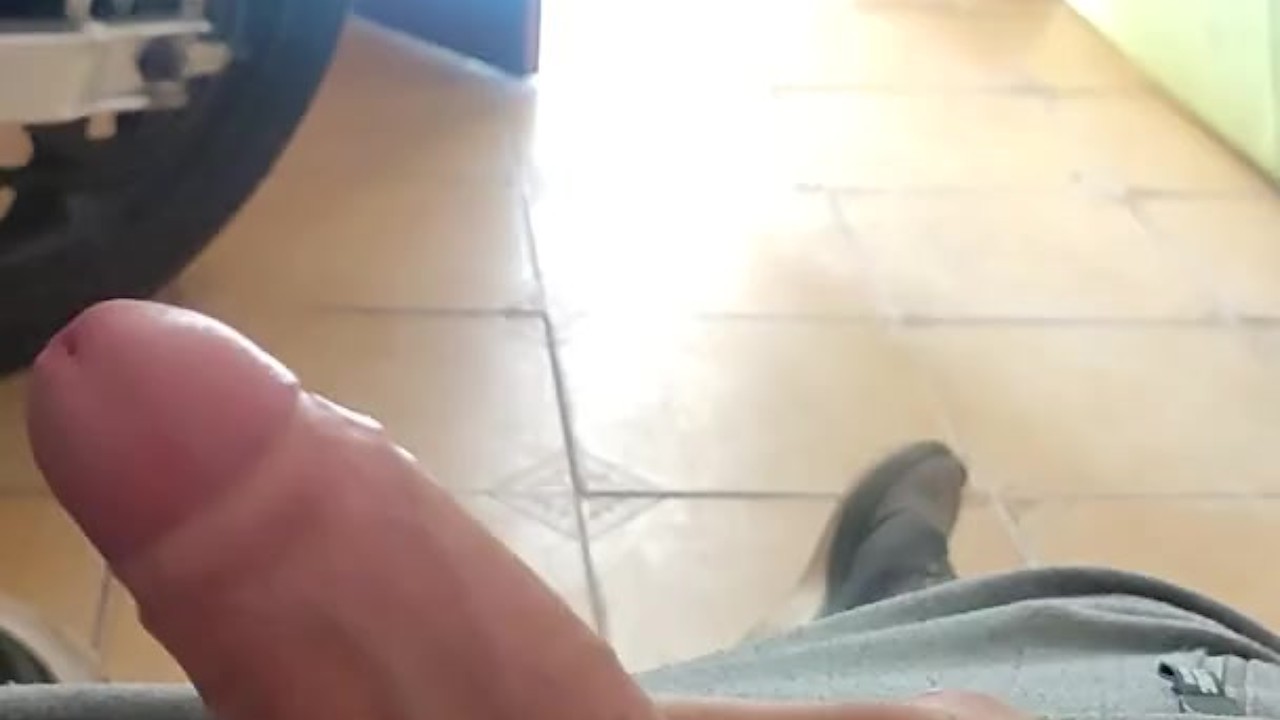 Boyfriend Sends Naughty Video on WhatsApp