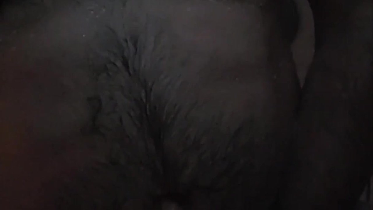 Guy Jerks Off in Shower