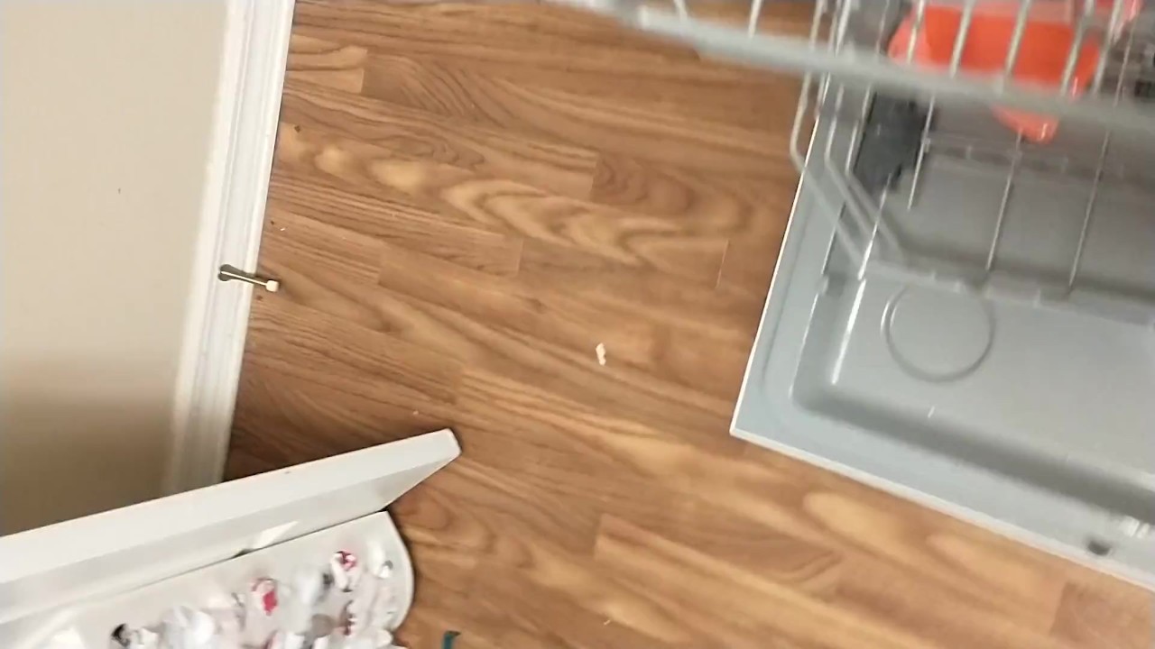 Gay Guy Gets Done in Quickie Session