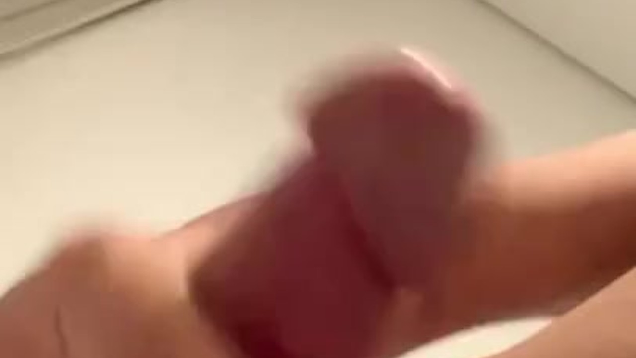 Gay Amateur Shows Off 8.5 Inches Cock
