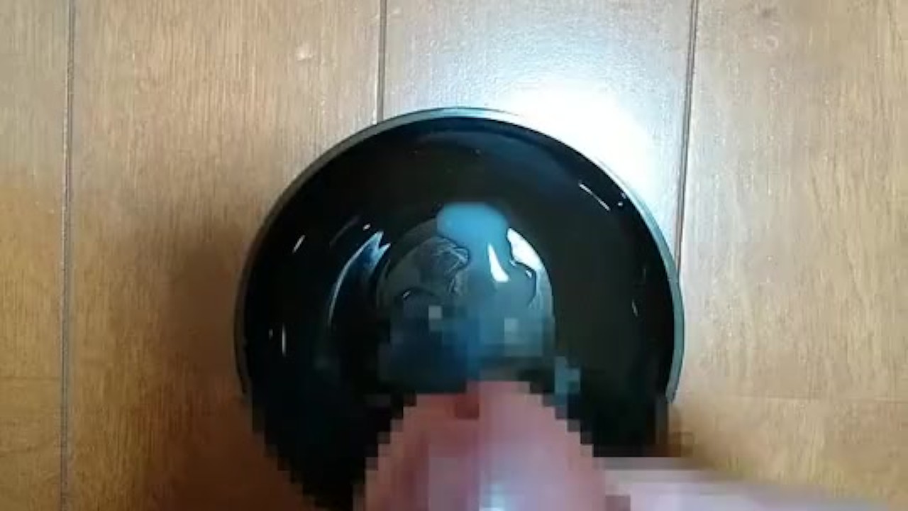 Japanese Hunk Masturbates to Huge Cumshot