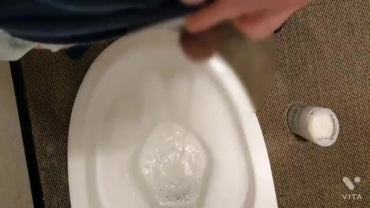 Japanese Amateur Gets Urinated On