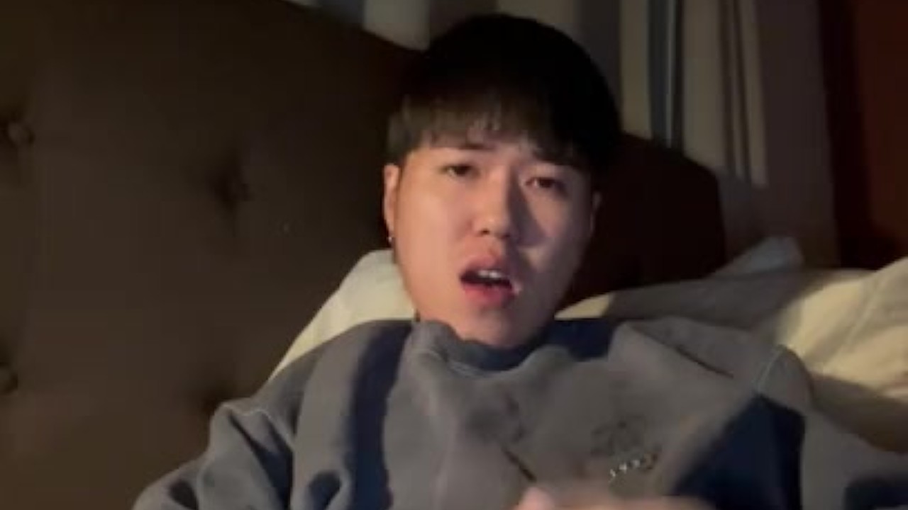 Asian Twink Andrew Tran Blows Huge Load