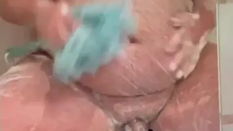 Chubby Guy Masturbates in Shower