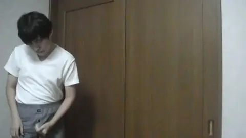 Solo Japanese Guy Masturbates in Private Ritual