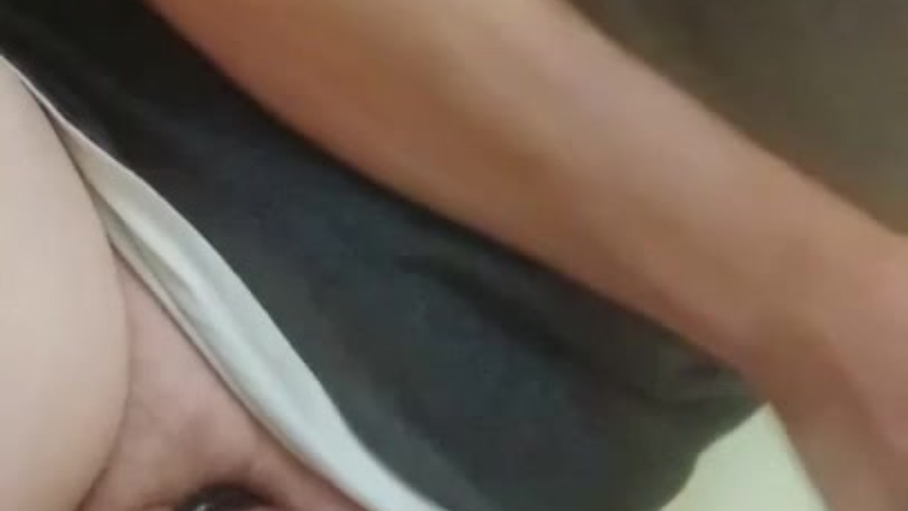 Guy Uses Cock Pump for Enhancement
