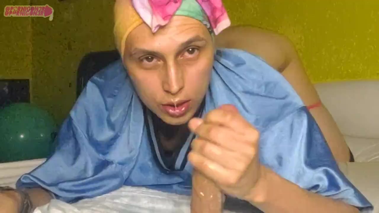 Guy Gives Intense Late Night Blowjob