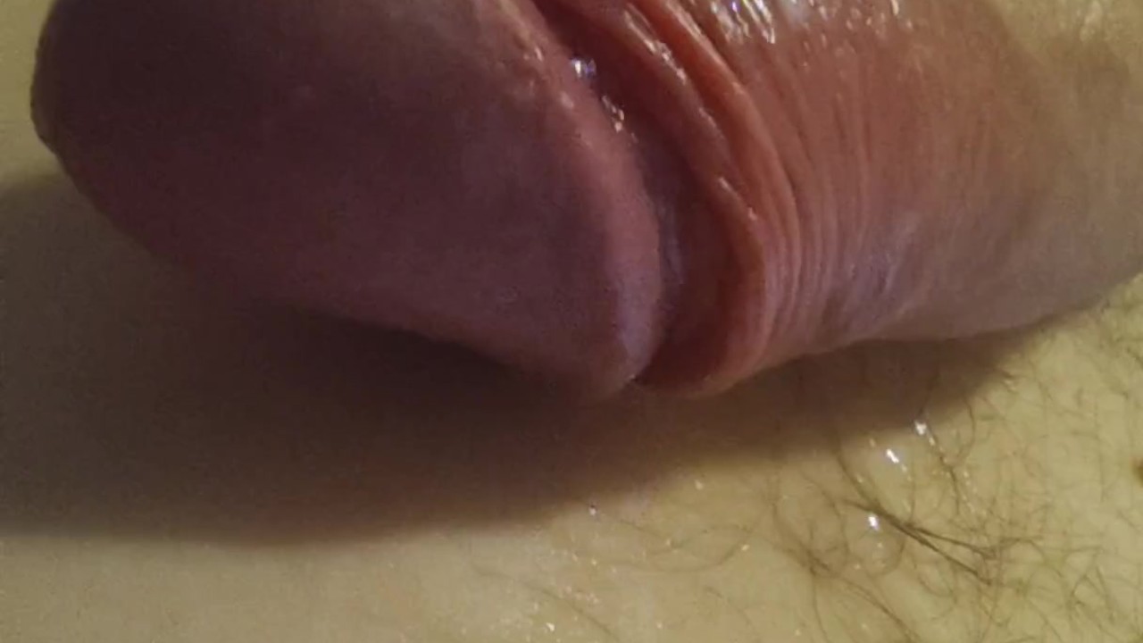 Guy Cums in Belly Button Pool Again