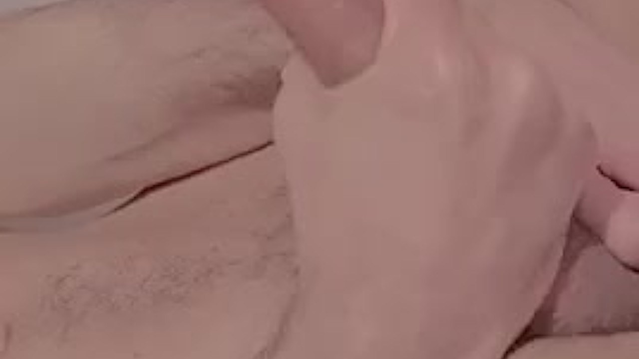 Solo Guy Jerks Off His Hard Cock