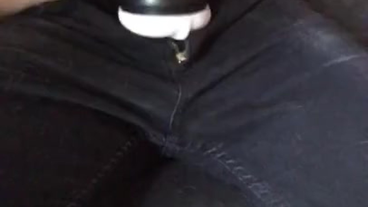 Bisexual Guys Share Cumshot Action
