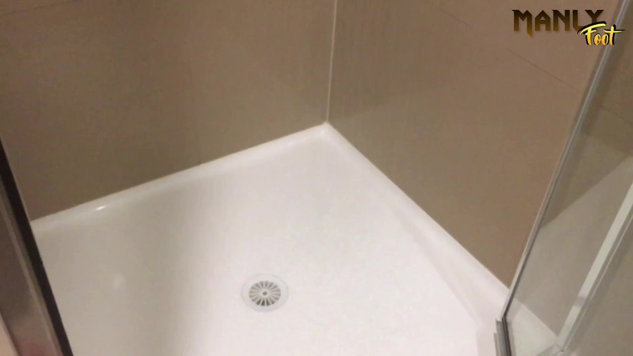 Gay Foot Fetish Shower Scene with Pissing