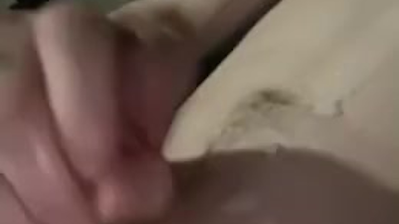 Cumshot on Stomach, Amateur Guy
