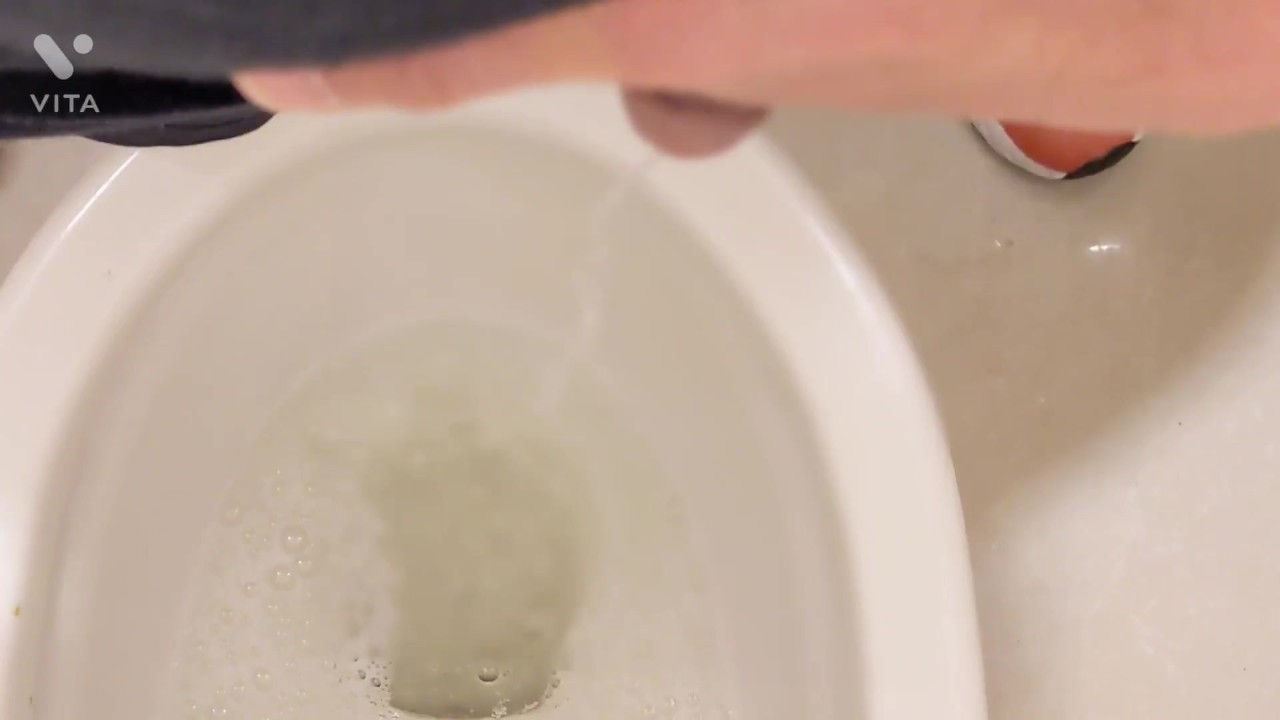Japanese Guy with Big Dick Leaks Urine