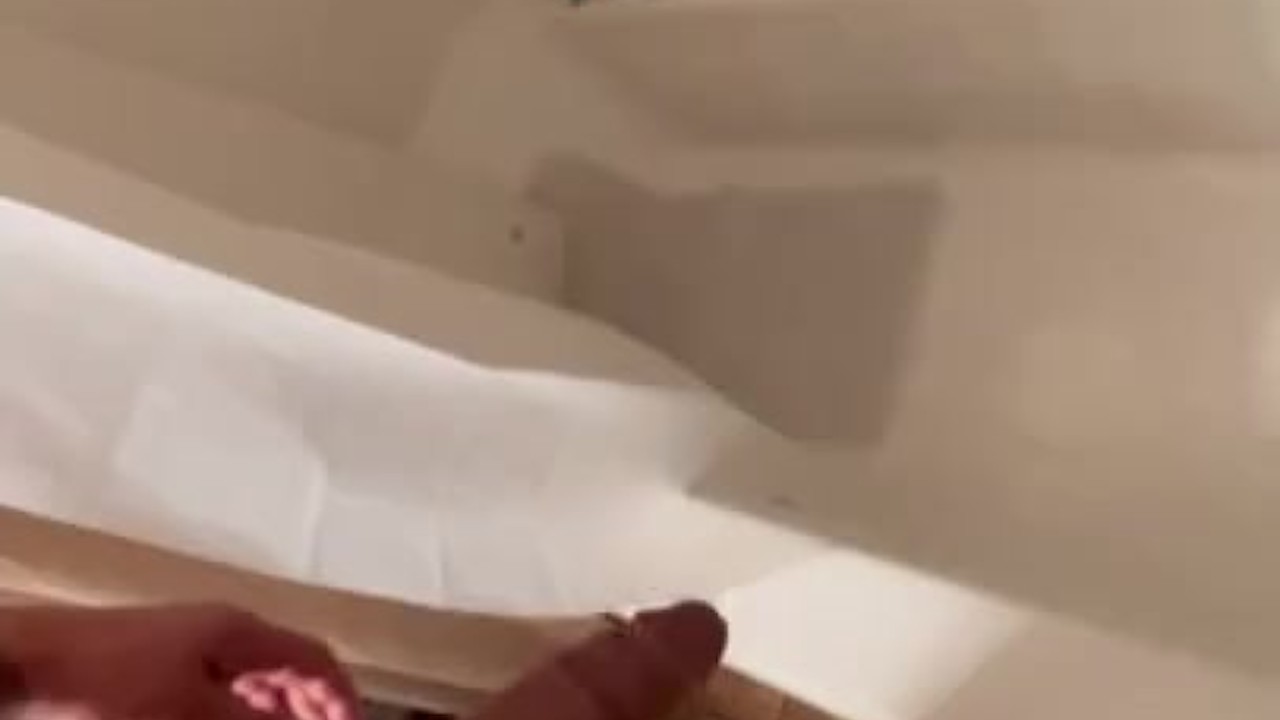 Gay Bareback Blowjob and Cumshot